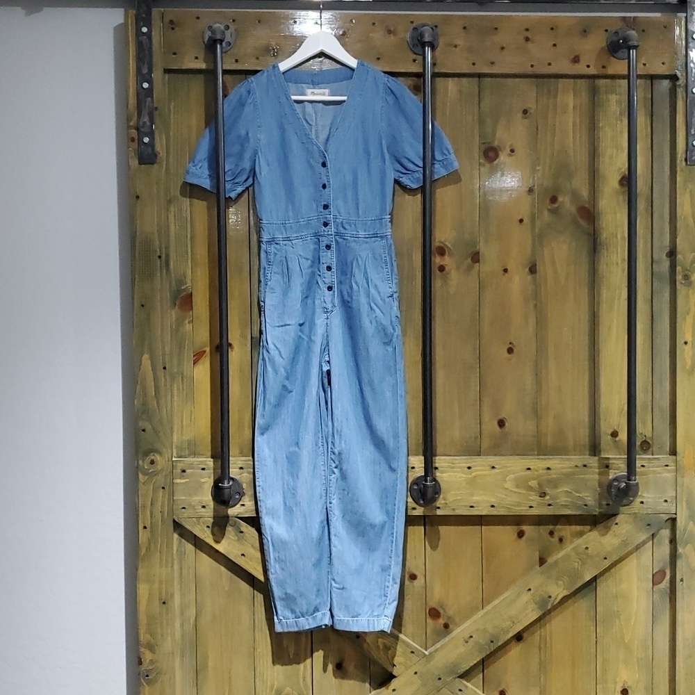 MADEWELL JUMPSUIT BLUE DENIM JEAN ROMPER SIZE 0 CASUAL PLEATS PUFFY SLEEVES